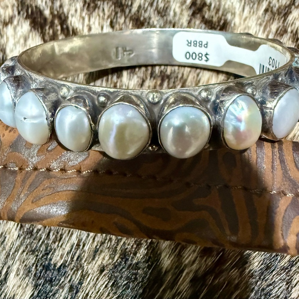 Federico Jimenez Pearl Bracelet
